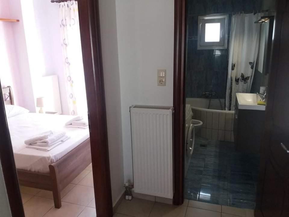 Zoe'S Apartments Nea Iraklitsa Eksteriør bilde